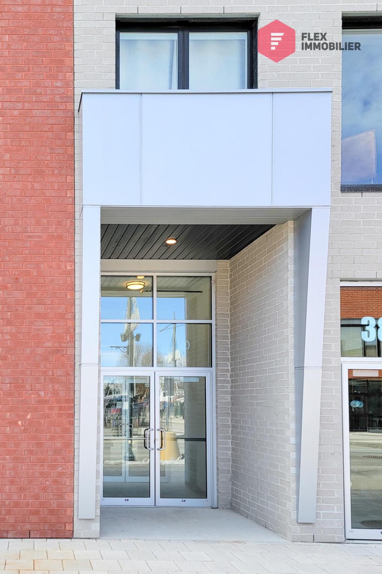 The Comfort On The River In Downtown Magog Exterior photo